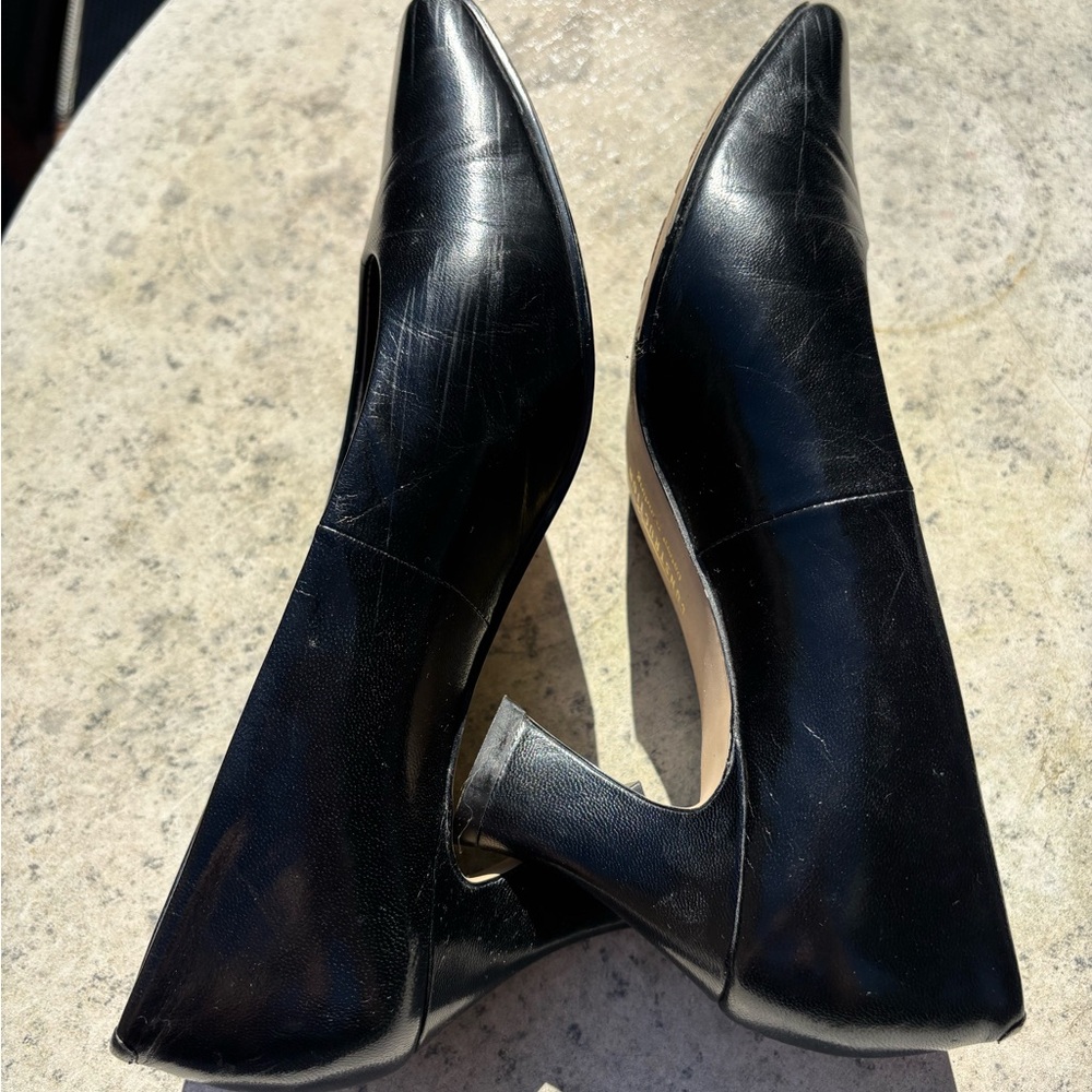 ⭐️ LAST CHANCE ⭐️ Classic Black Women's Heels